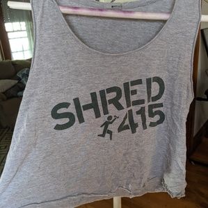Cropped Shred415 grey tank
